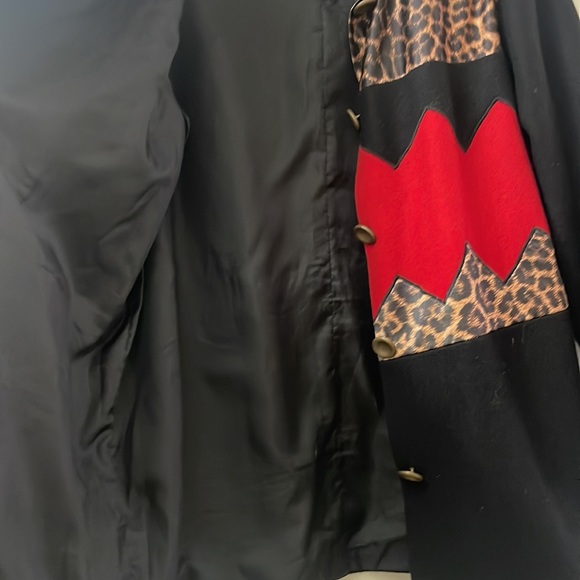 Allure colorblock leopard, zebra patchwork, zig zag design wool blazer - Picture 6 of 8